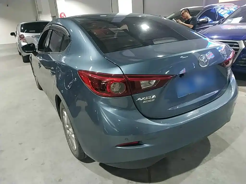 Mazda 3 Axela 2017