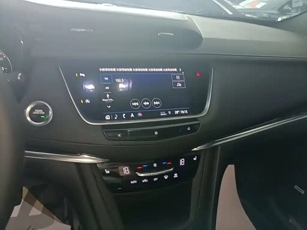 Cadillac XT5 2020 — фото 13