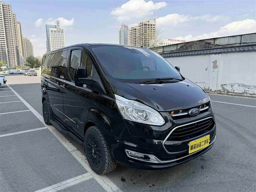 Ford Tourneo 2023 — фото 3