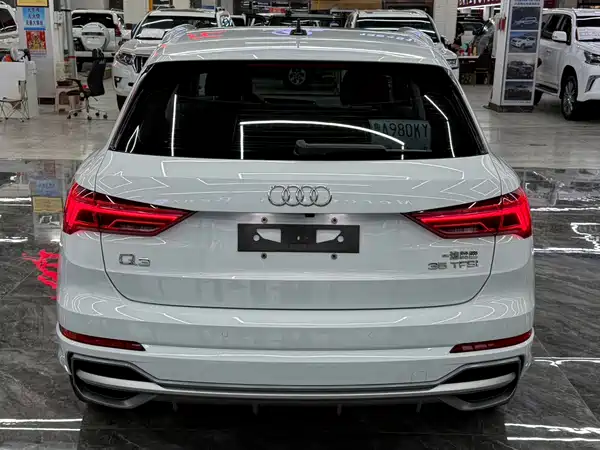 Audi Q3 2022
