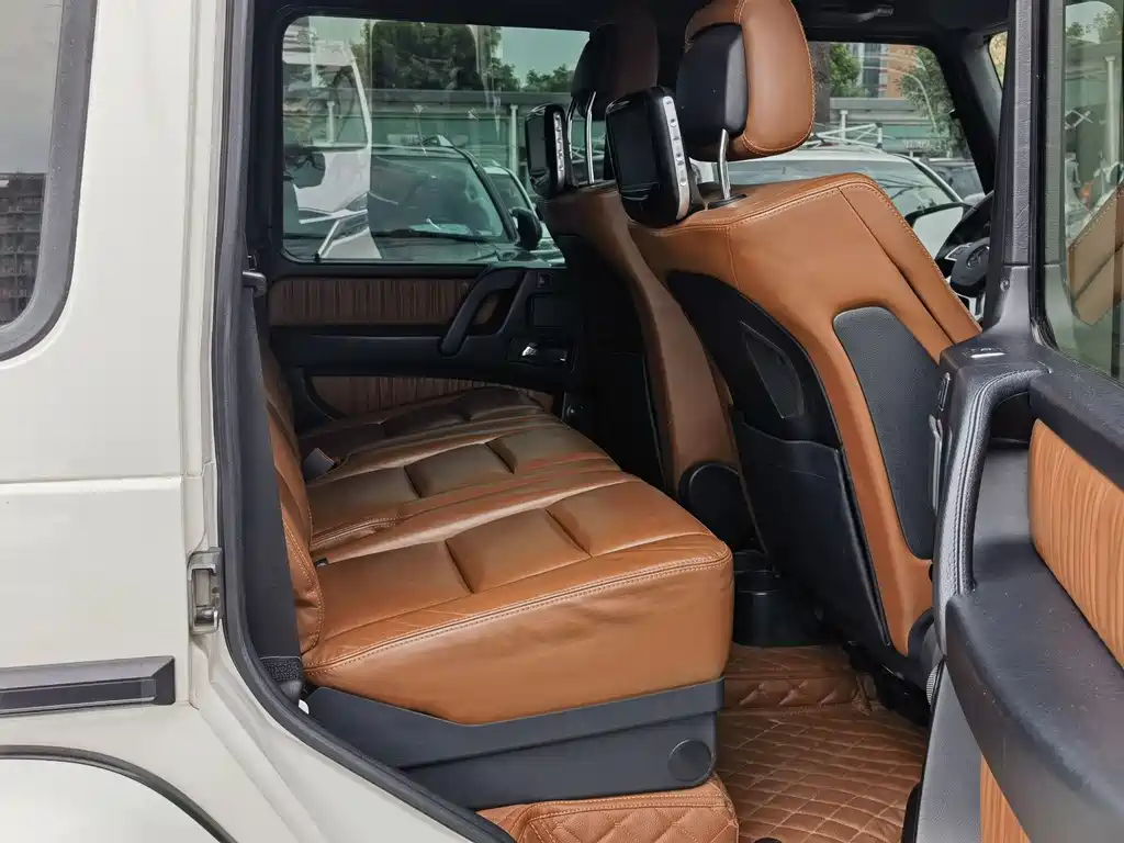 Mercedes-Benz G-Class 2018 — фото 12