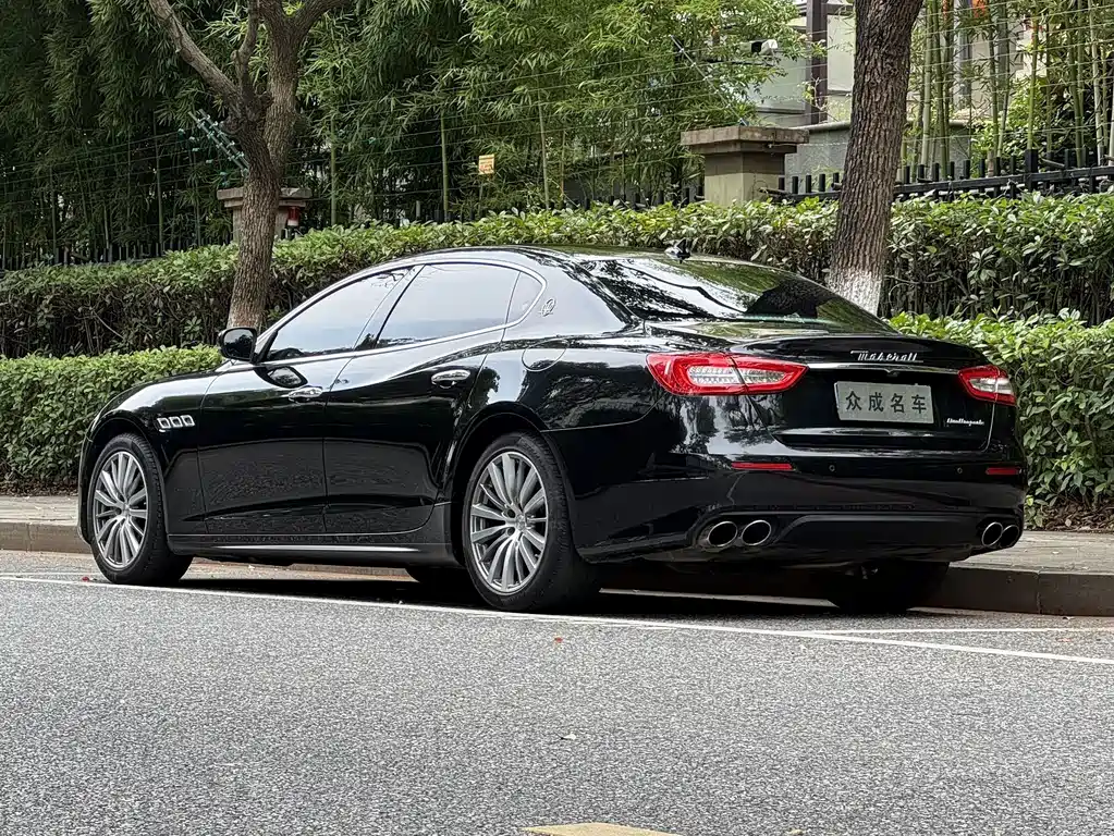 Maserati Quattroporte 2017 — фото 4