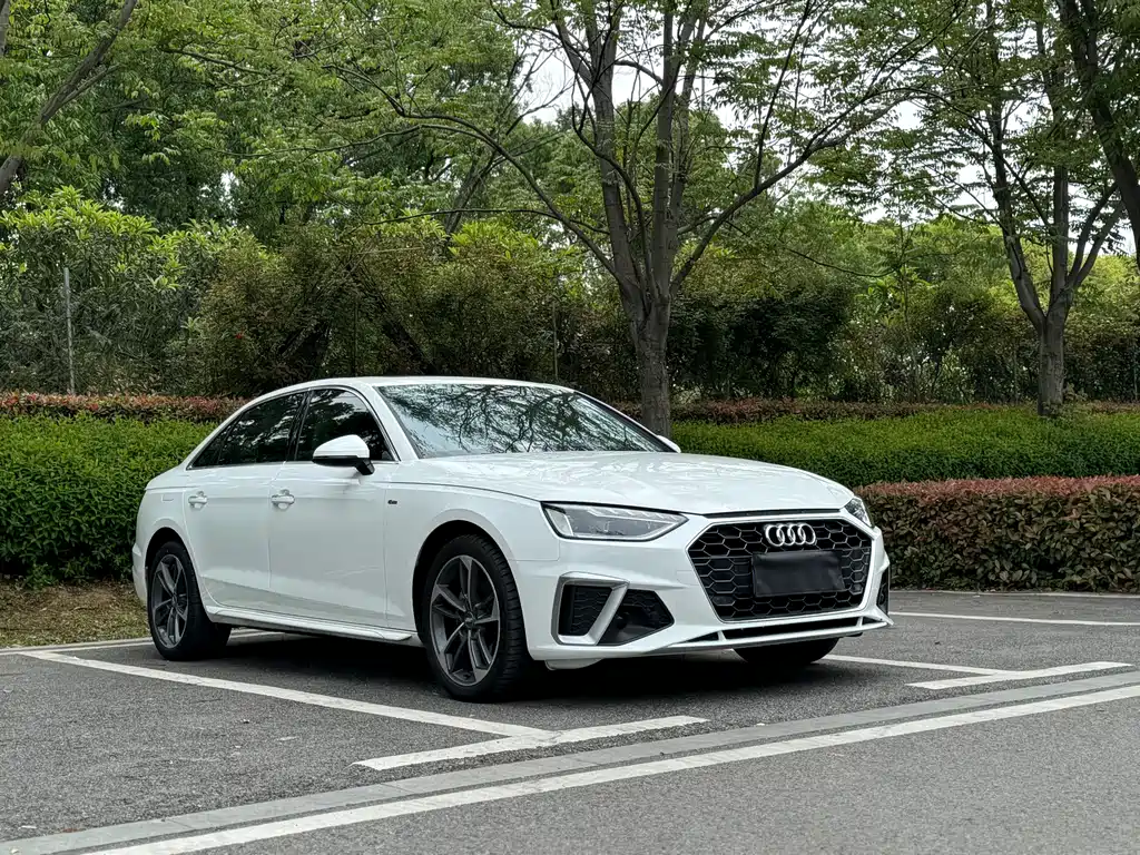 Audi A4L 2021 — фото 3