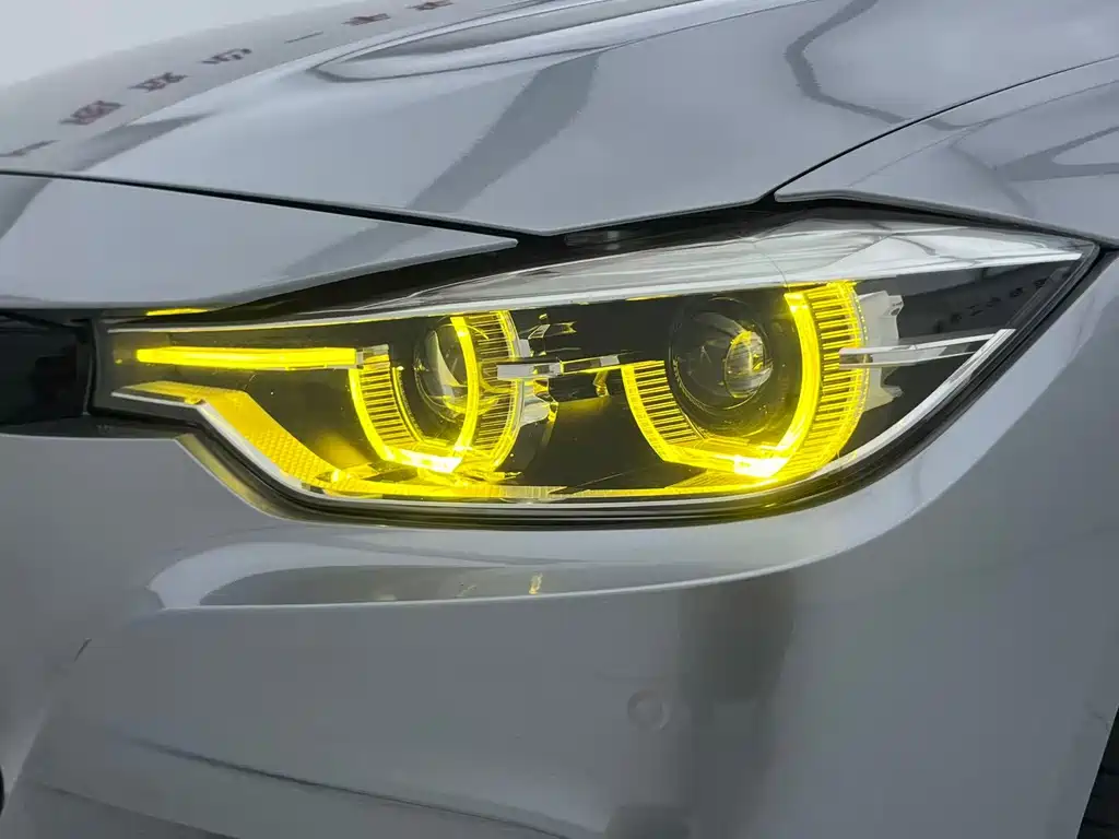 BMW 3 Series 2016 — фото 11