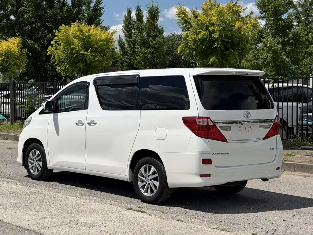 Toyota Alphard 2014 — фото 6