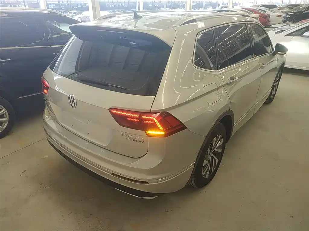 Volkswagen Tiguan L New Energy 2021 — фото 7