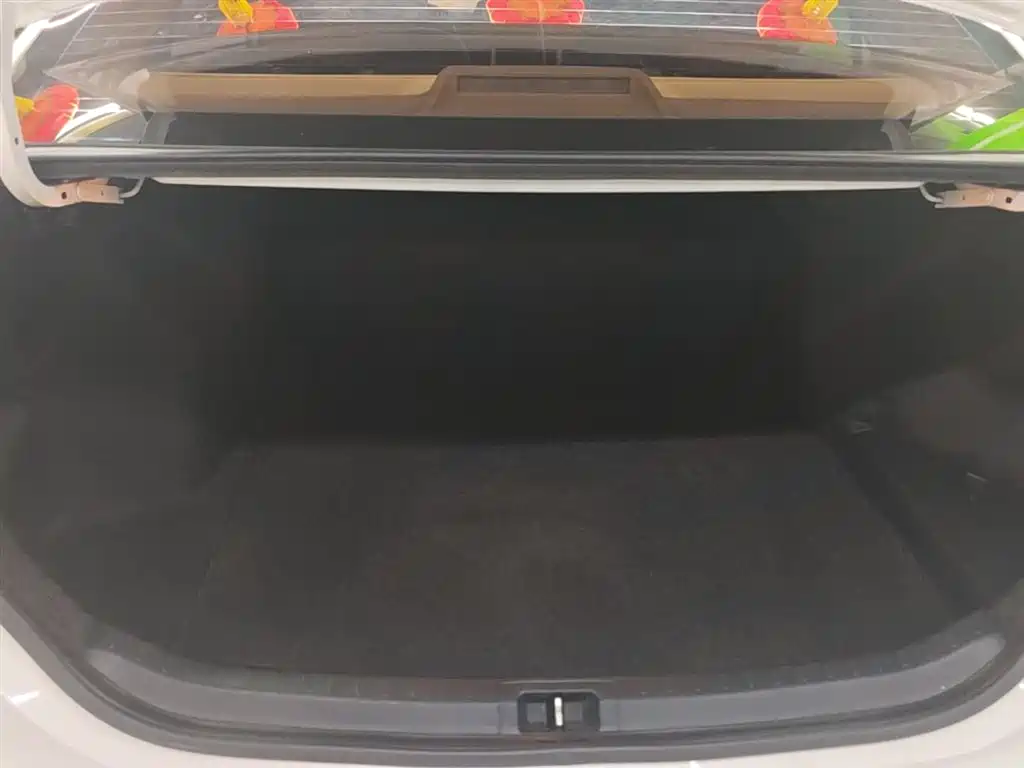 Toyota Corolla 2016 — фото 19