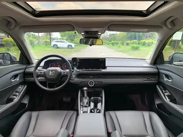 Honda Accord 2025