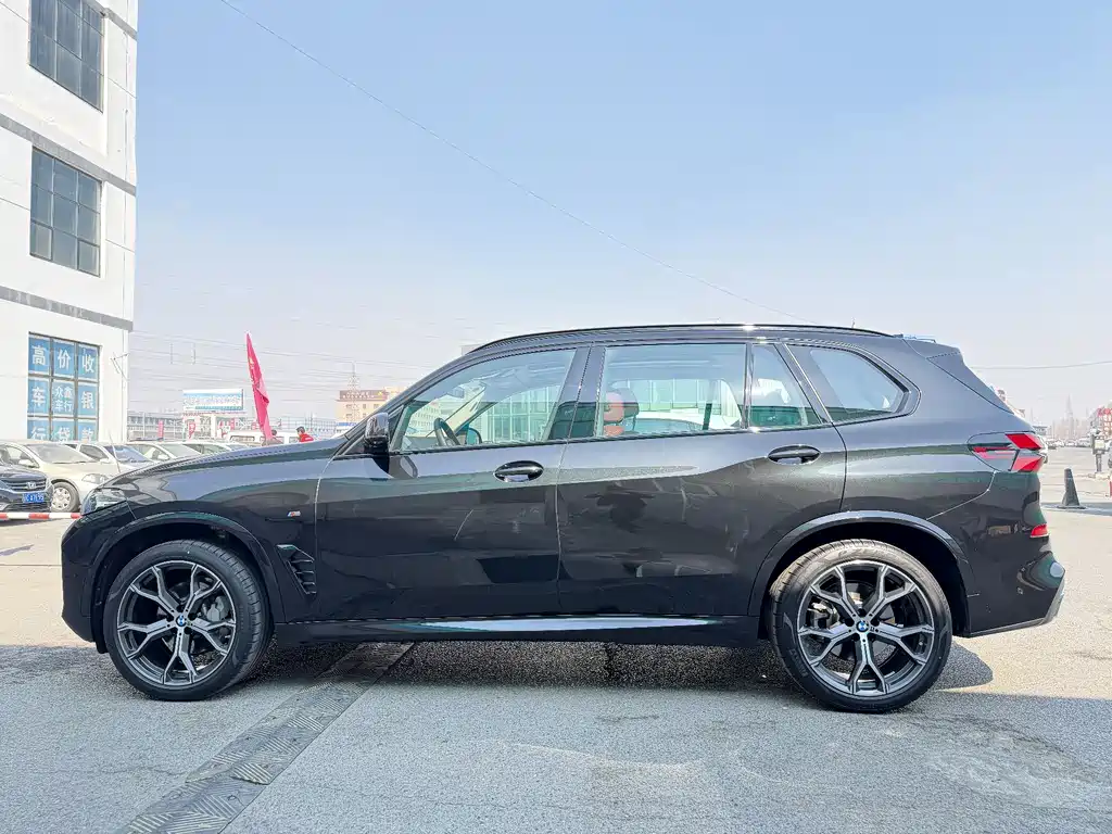 BMW X5 2025 — фото 6