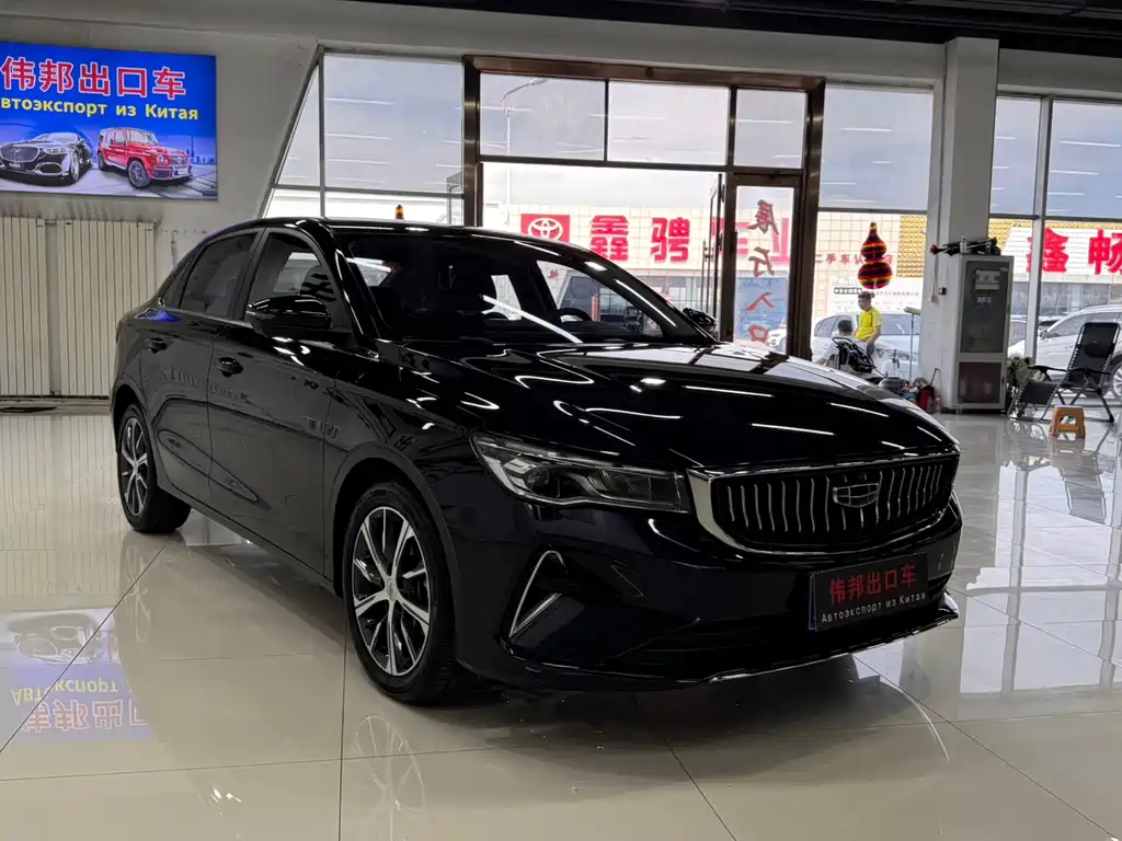 Geely Emgrand 2023