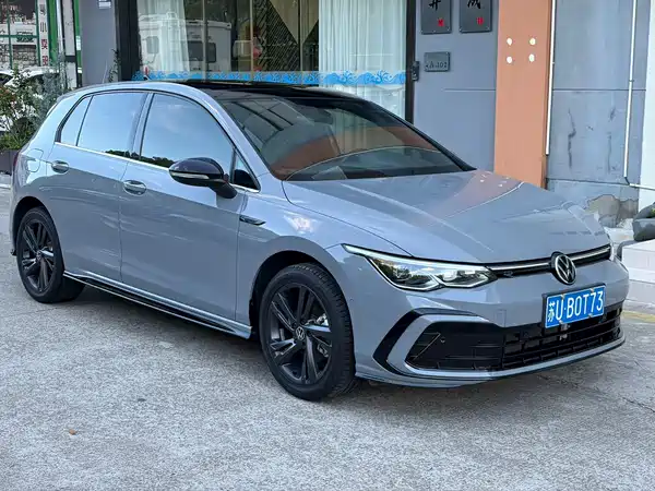 Volkswagen Golf 2024