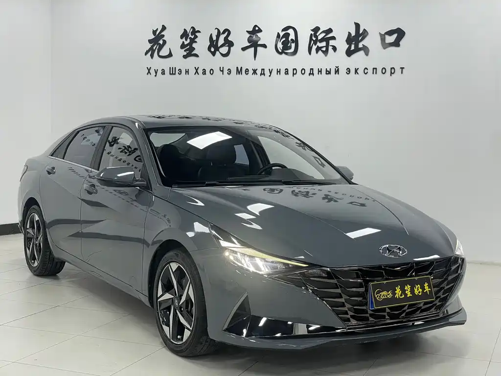 Hyundai Elantra 2022