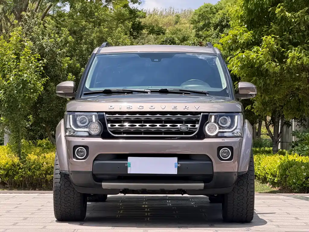 Land Rover Discovery 2016 — фото 10