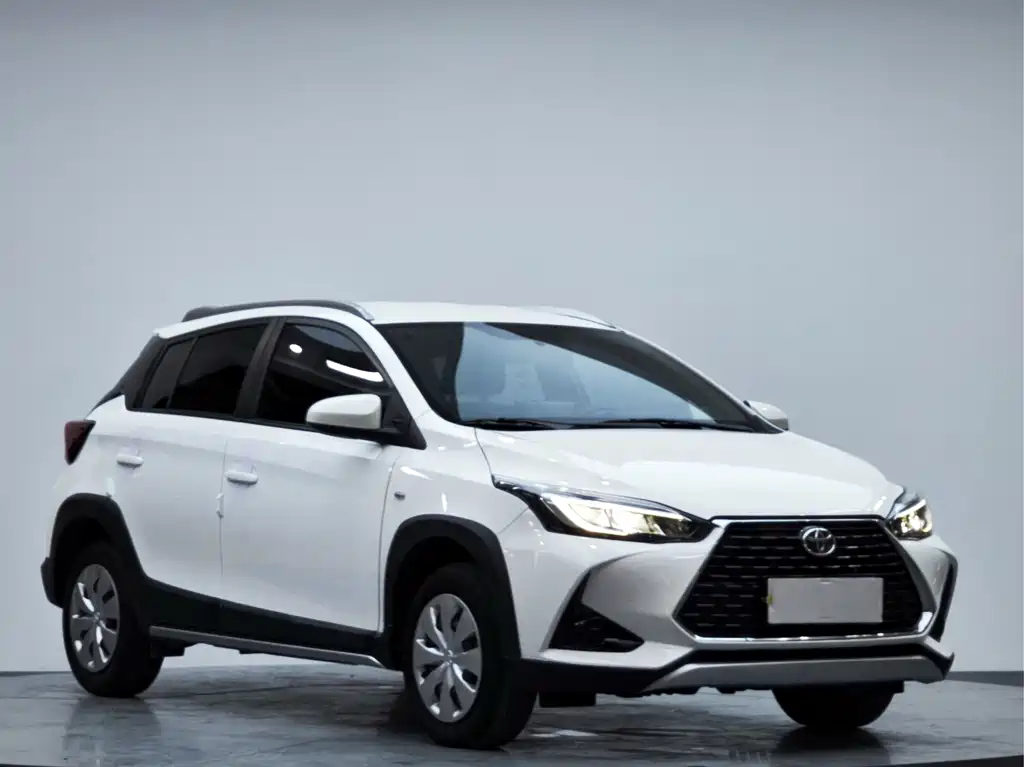 Toyota Yaris L 2022 — фото 4