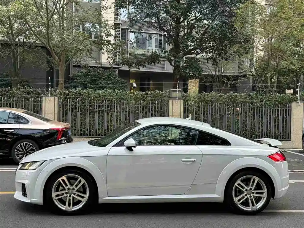 Audi TT 2018 — фото 2