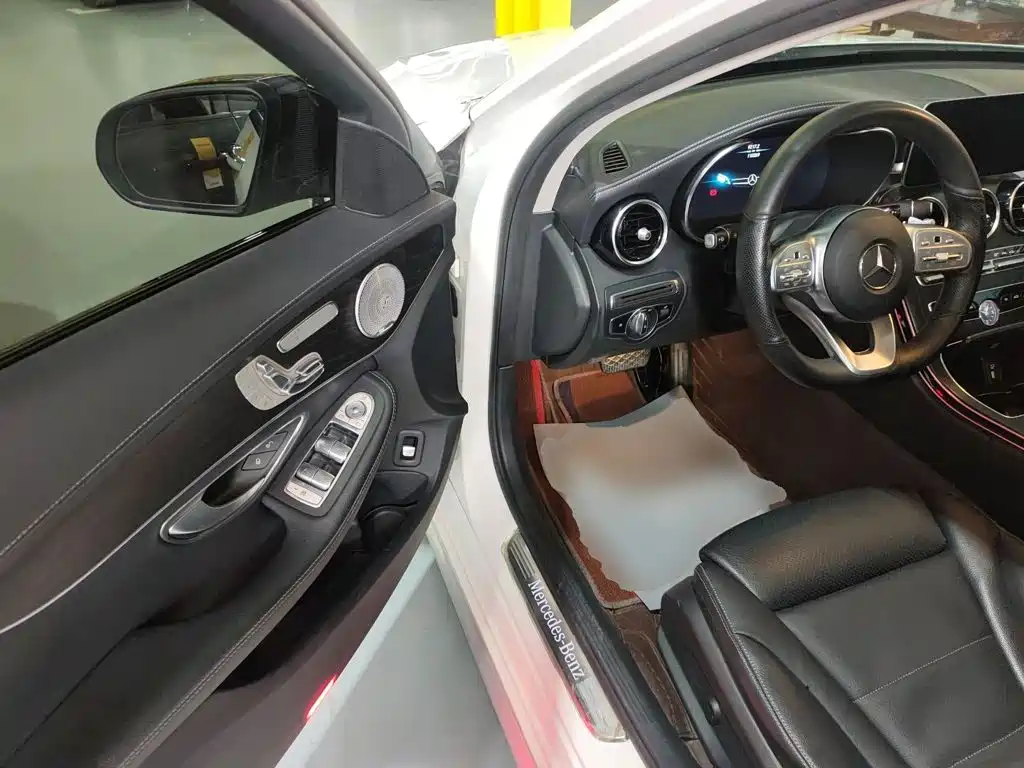 Mercedes-Benz C-Class 2021 — фото 12
