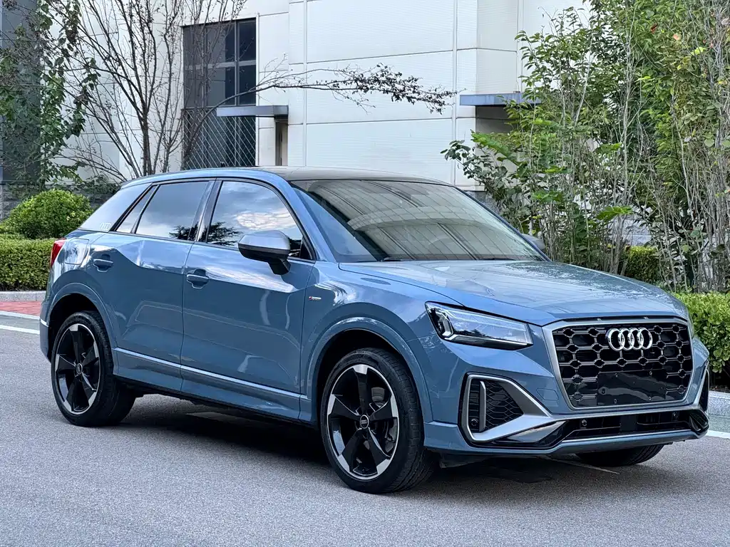 Audi Q2L 2022 — фото 3