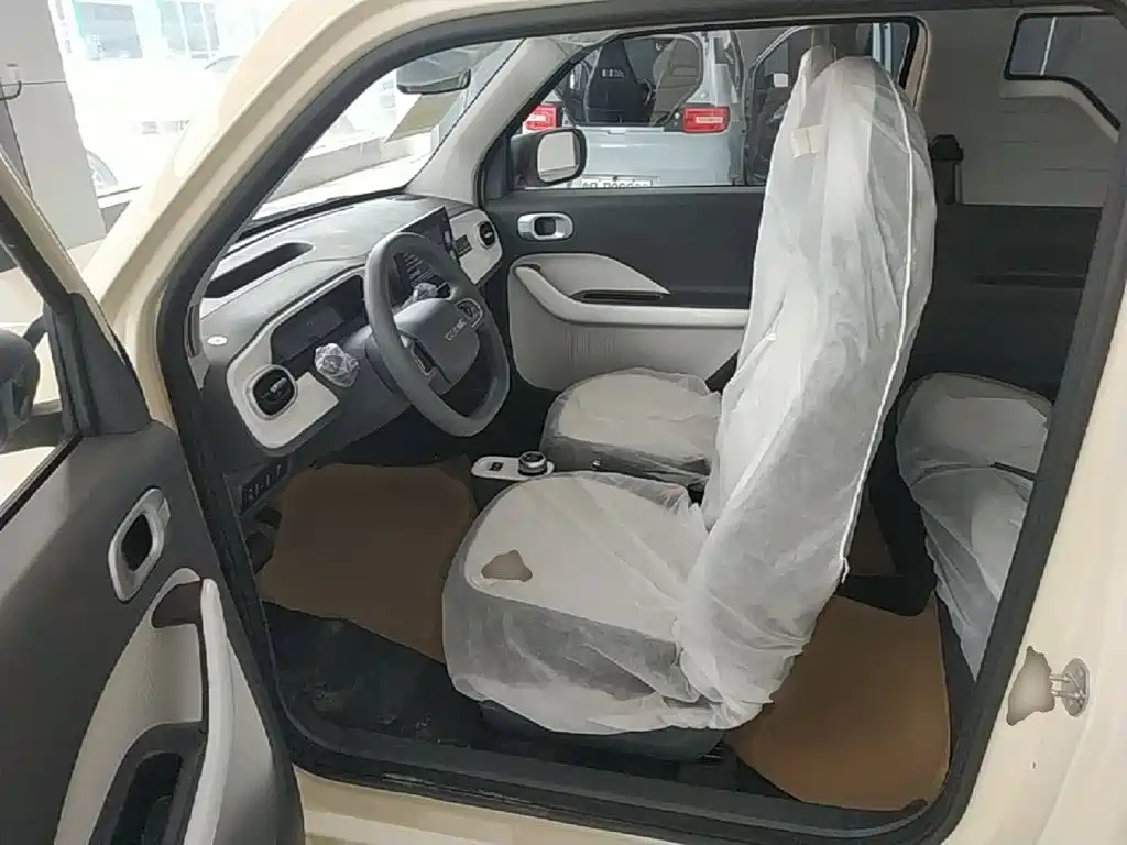 Geely Galaxy Panda 2026 — фото 15