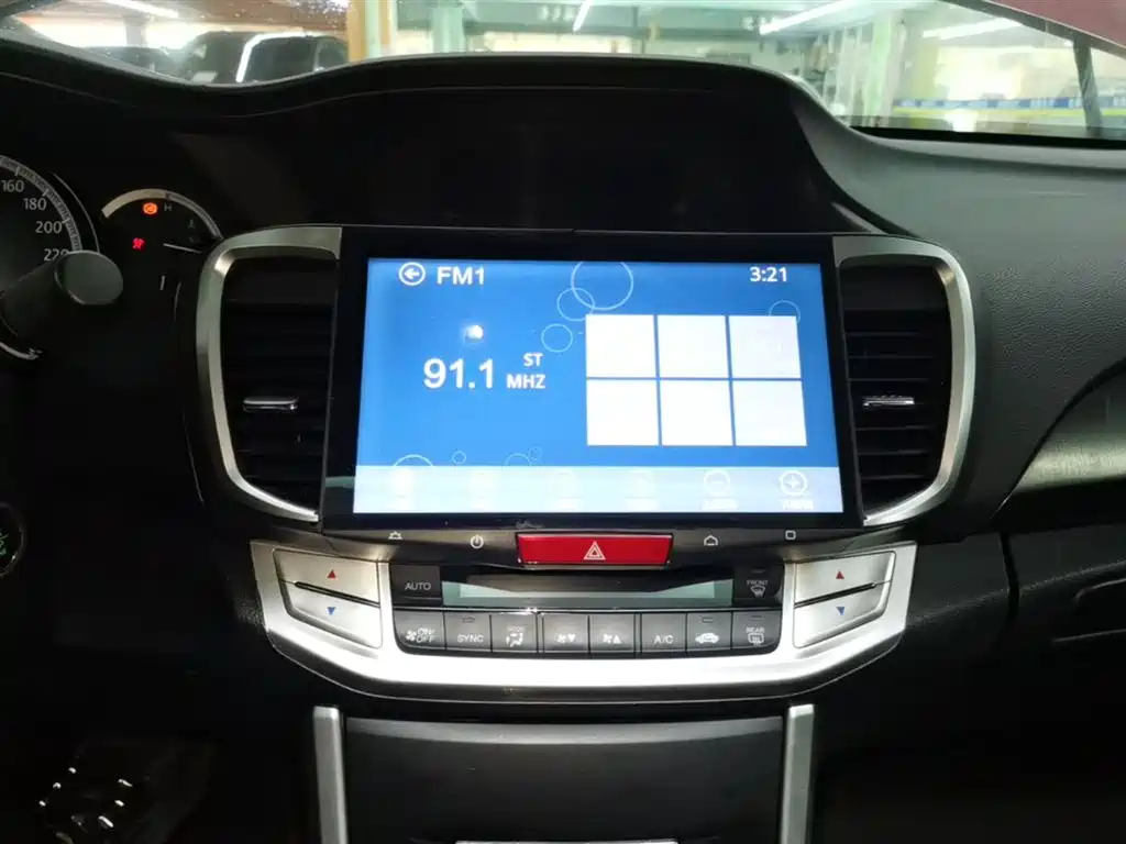 Honda Accord 2014 — фото 13