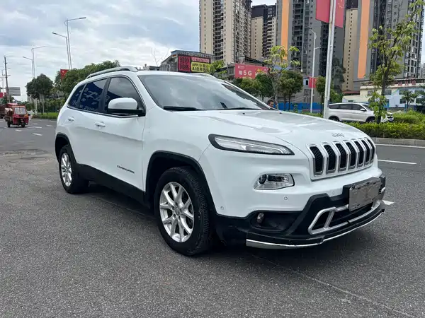 Jeep Cherokee 2016
