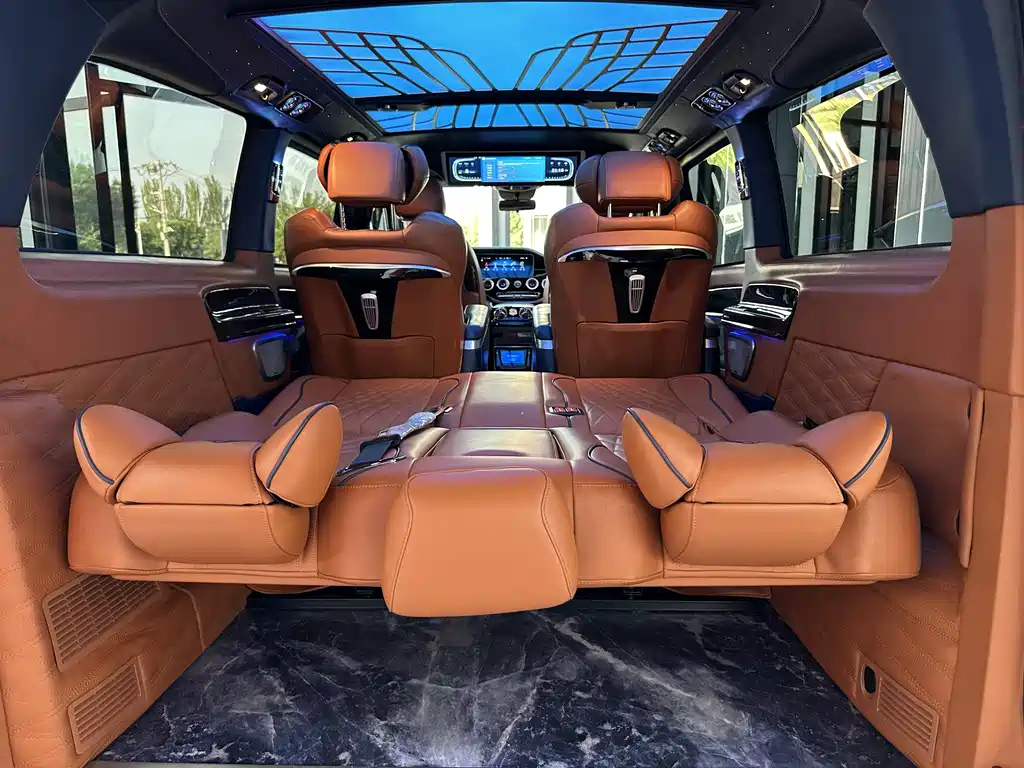 Mercedes-Benz Vito 2023 — фото 22