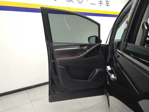 GAC Trumpchi M8 2024