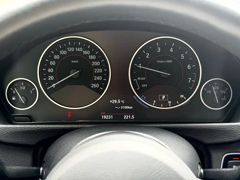 BMW 3 Series GT 2017 — фото 10