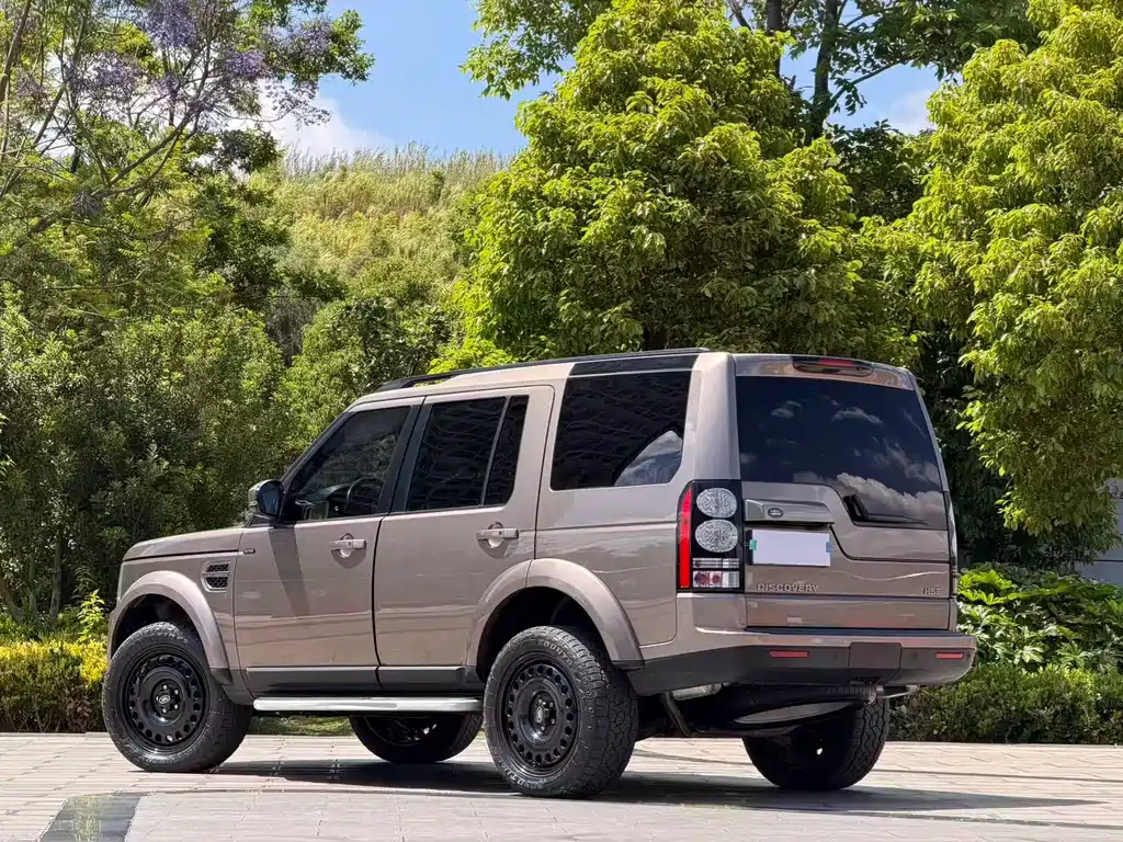 Land Rover Discovery 2016 — фото 17