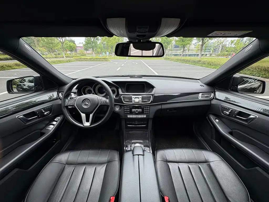 Mercedes-Benz E-Class 2014 — фото 15