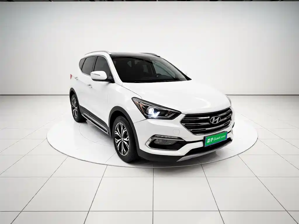 Hyundai Santa Fe 2018 — фото 25