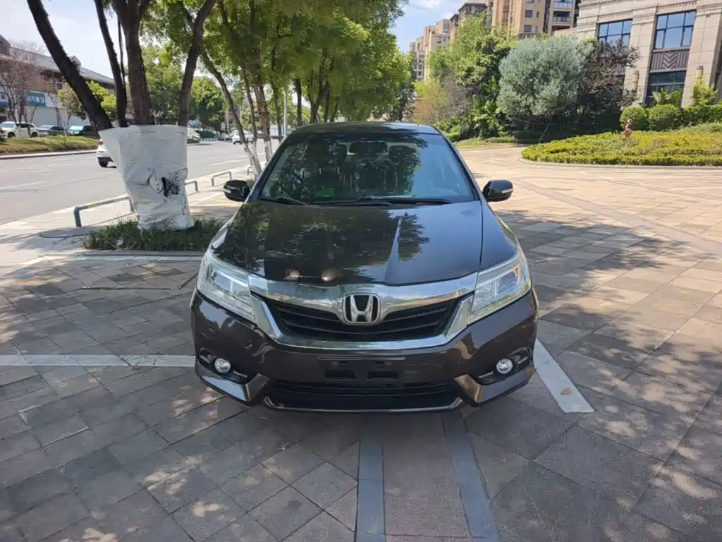 Honda Crider 2015