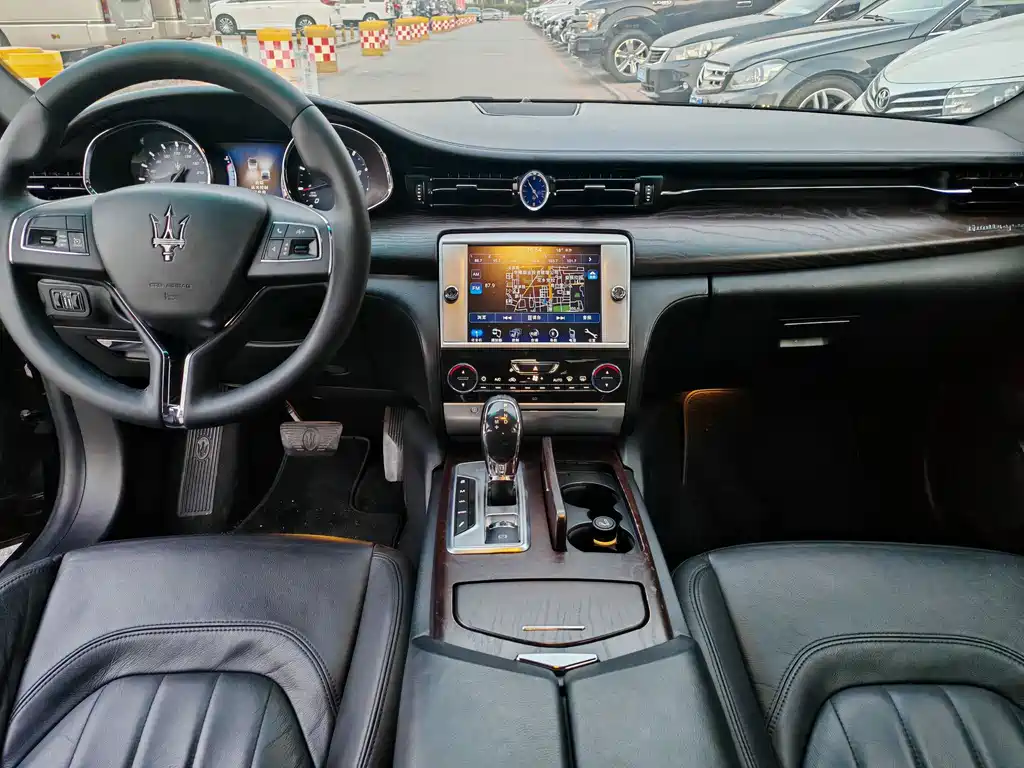 Maserati Quattroporte 2015 — фото 7
