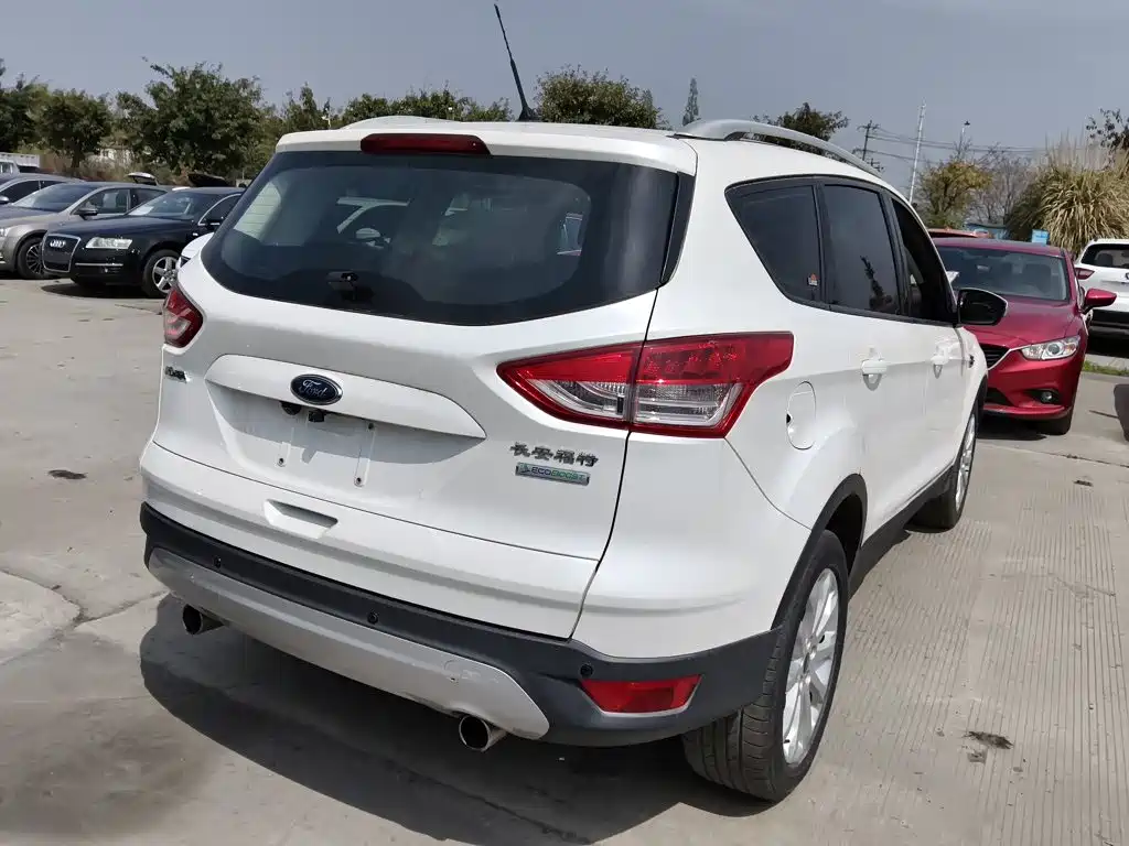 Ford Kuga 2016