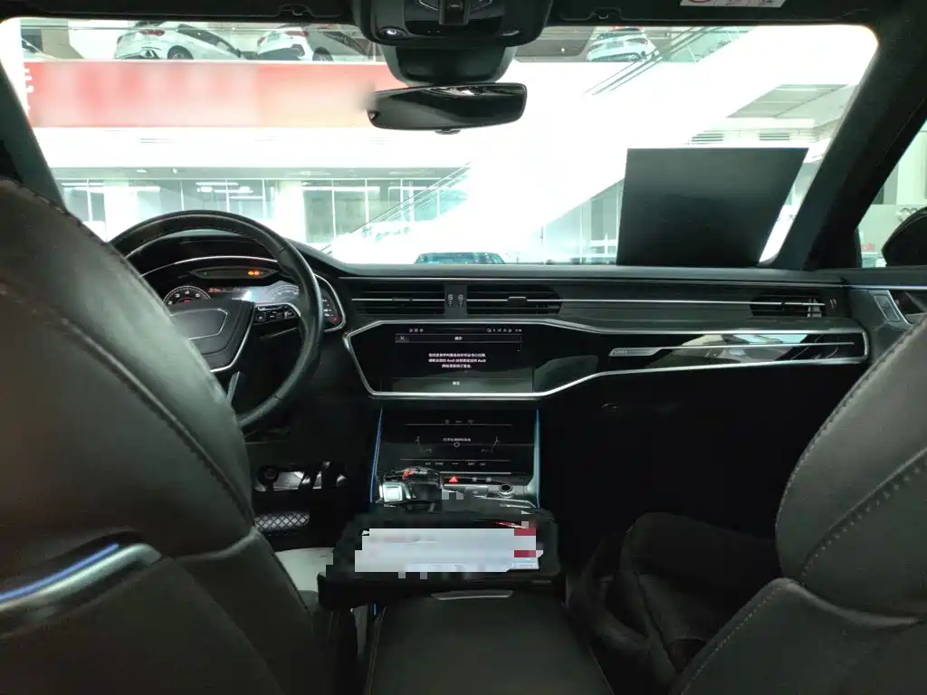 Audi A6L 2023