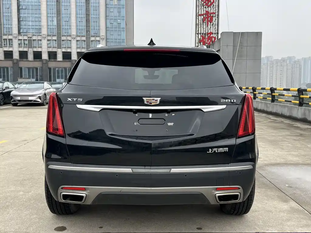Cadillac XT5 2019 — фото 5