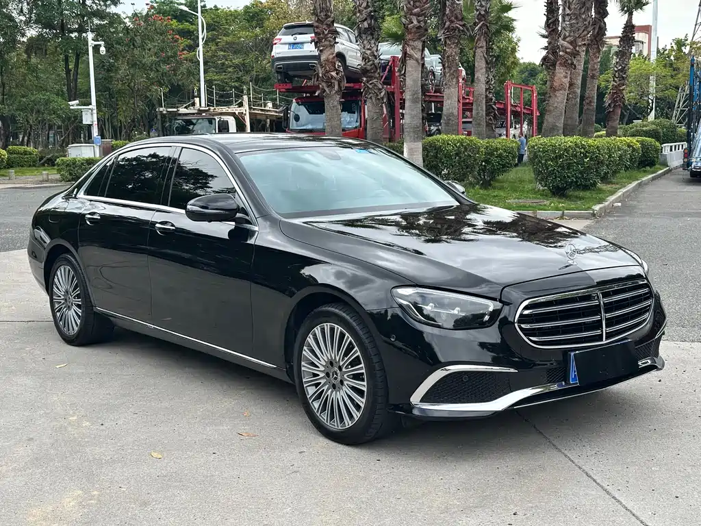 Mercedes-Benz E-Class 2021 — фото 3