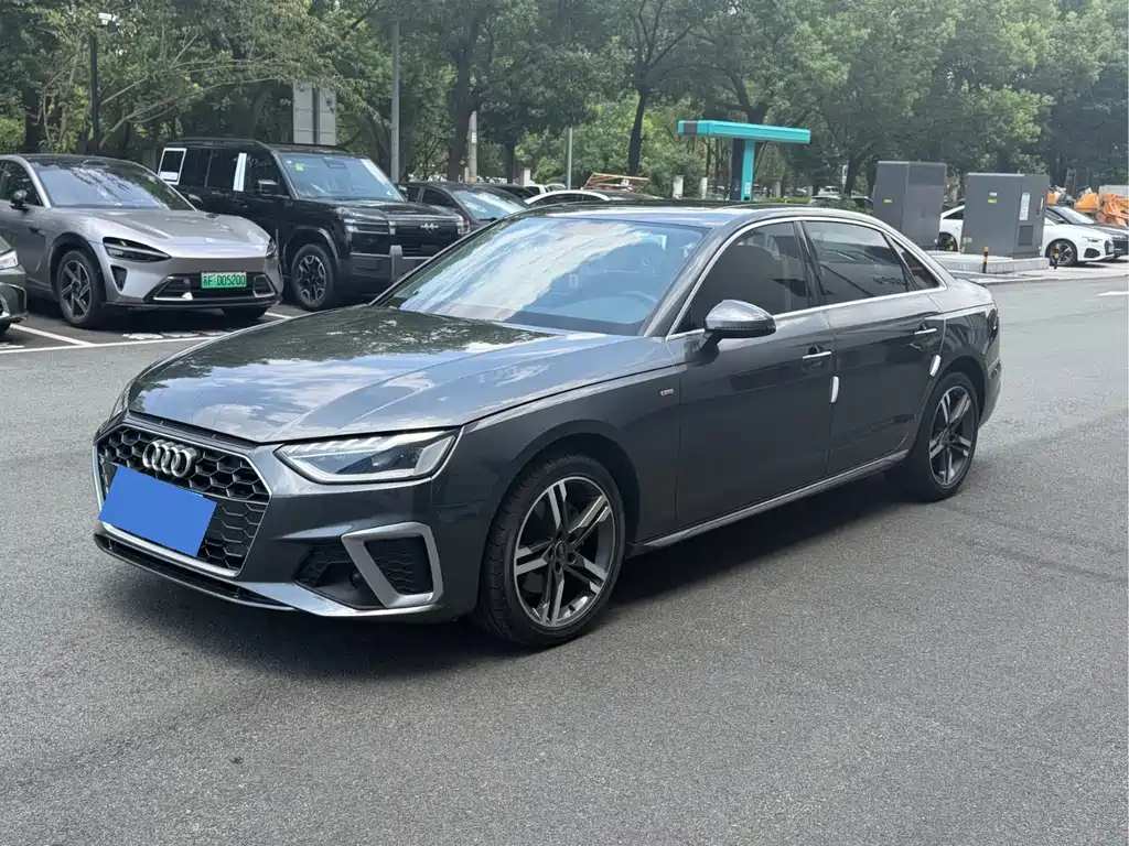 Audi A4L 2023