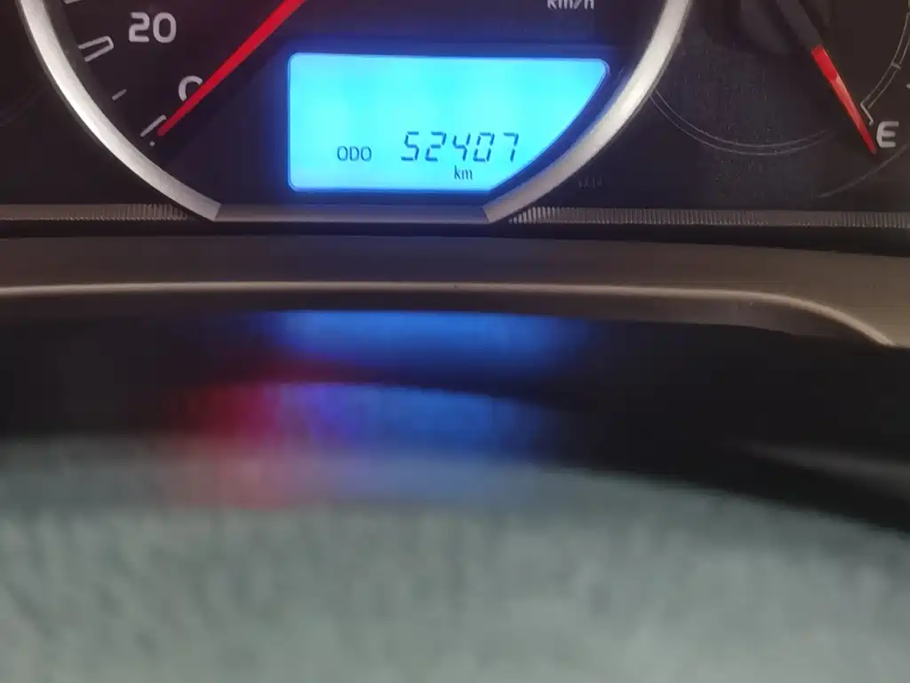 Toyota RAV4 2015 — фото 11