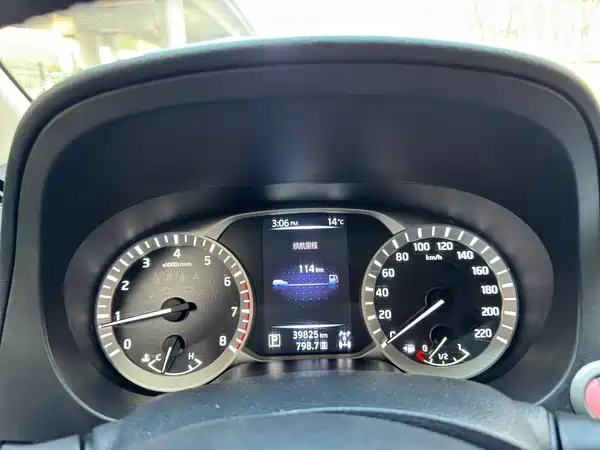 Nissan Terra 2020