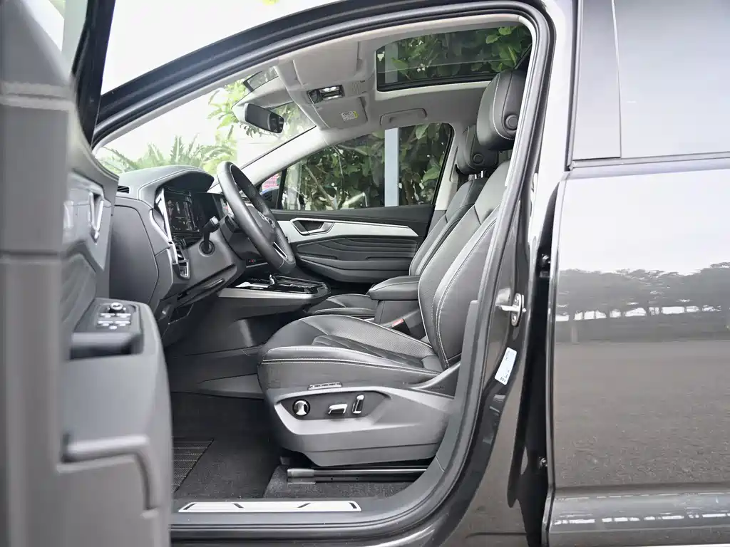 Volkswagen Talagon 2023 — фото 4
