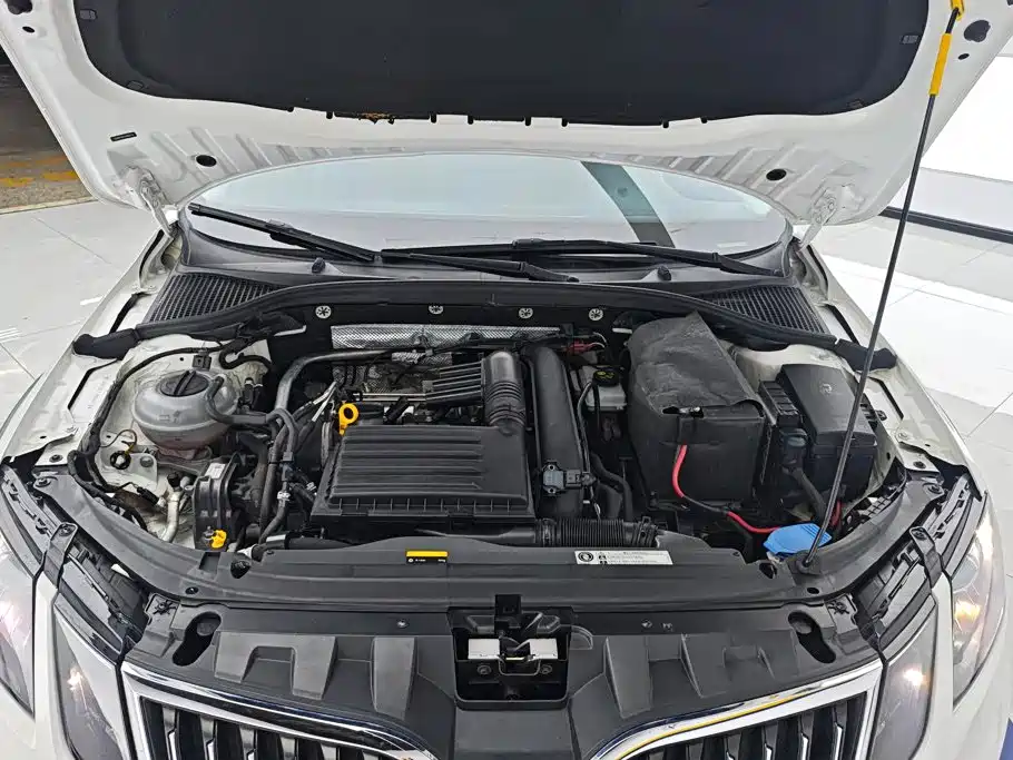 Skoda Octavia 2018 — фото 10