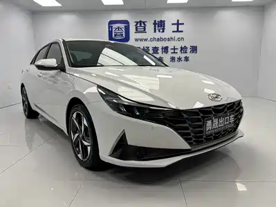 Hyundai Elantra 2022