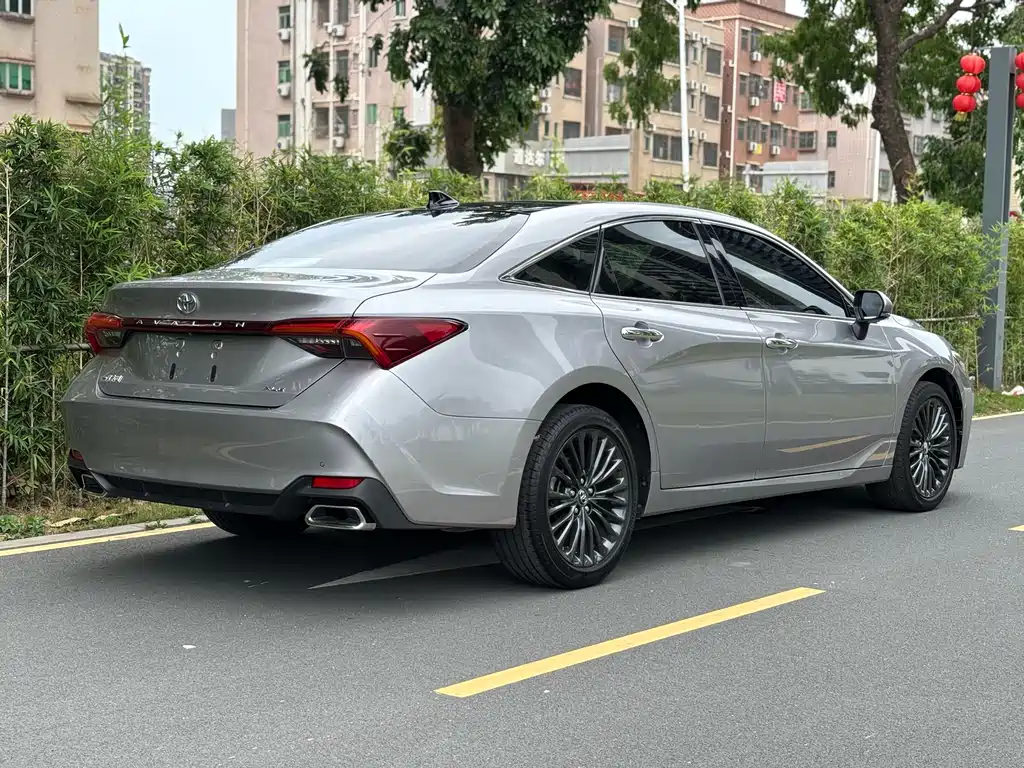 Toyota Avalon 2019 — фото 21