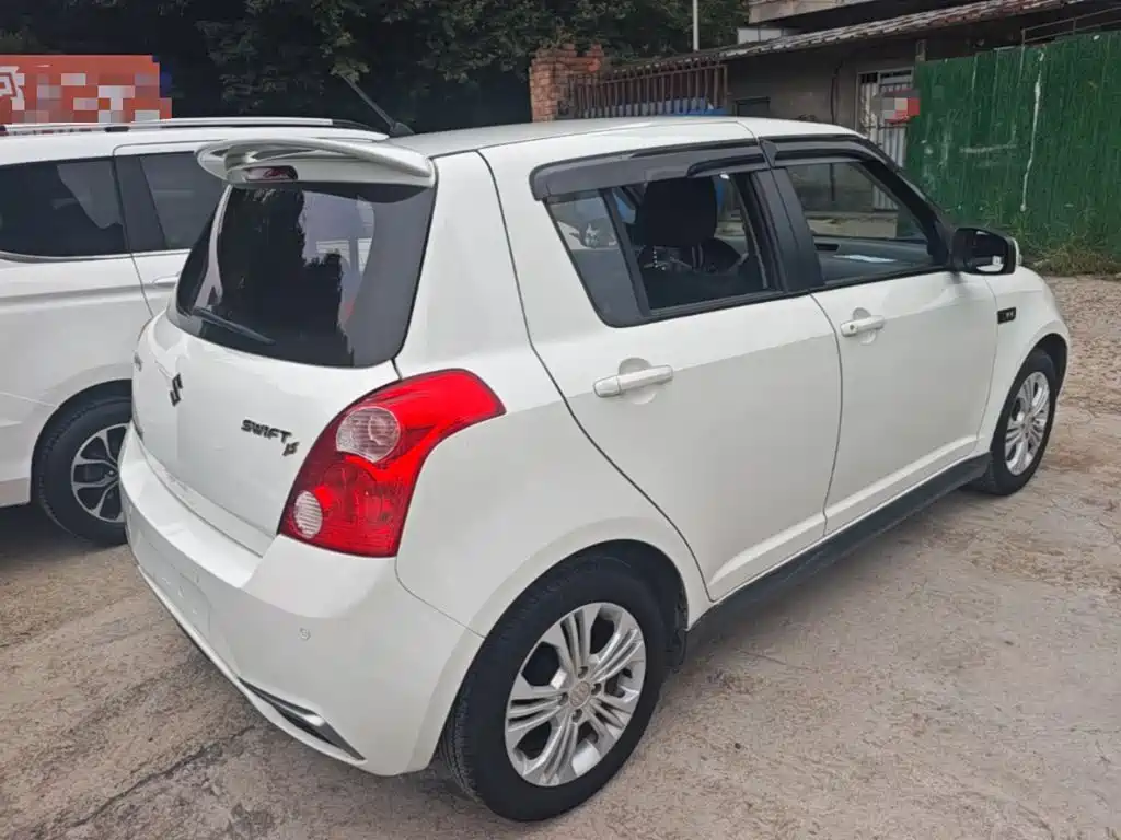 Suzuki Swift 2015