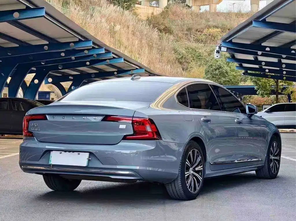 Volvo S90 PHEV 2022 — фото 7