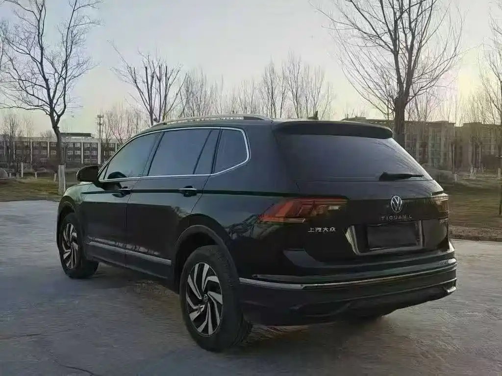 Volkswagen Tiguan L 2024