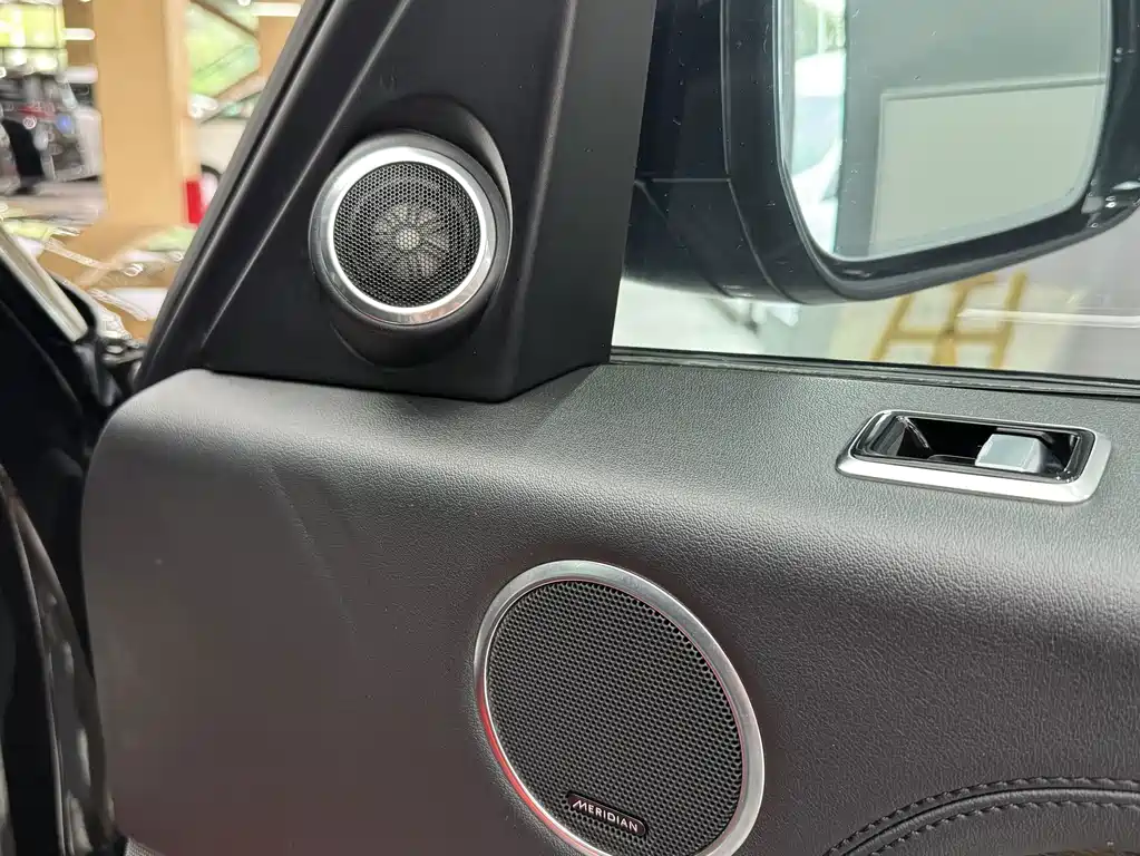 Land Rover Range Rover 2019 — фото 10