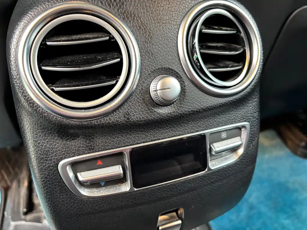 Mercedes-Benz GLC 2023 — фото 20