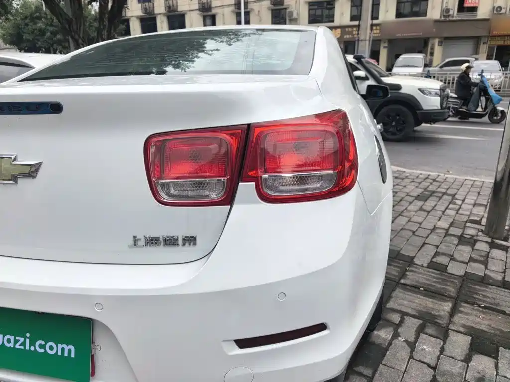 Chevrolet Malibu 2015 — фото 25