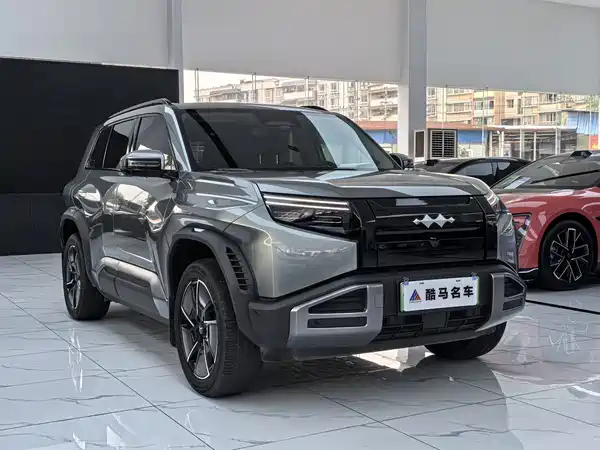 Fangchengbao Titanium 3 2025